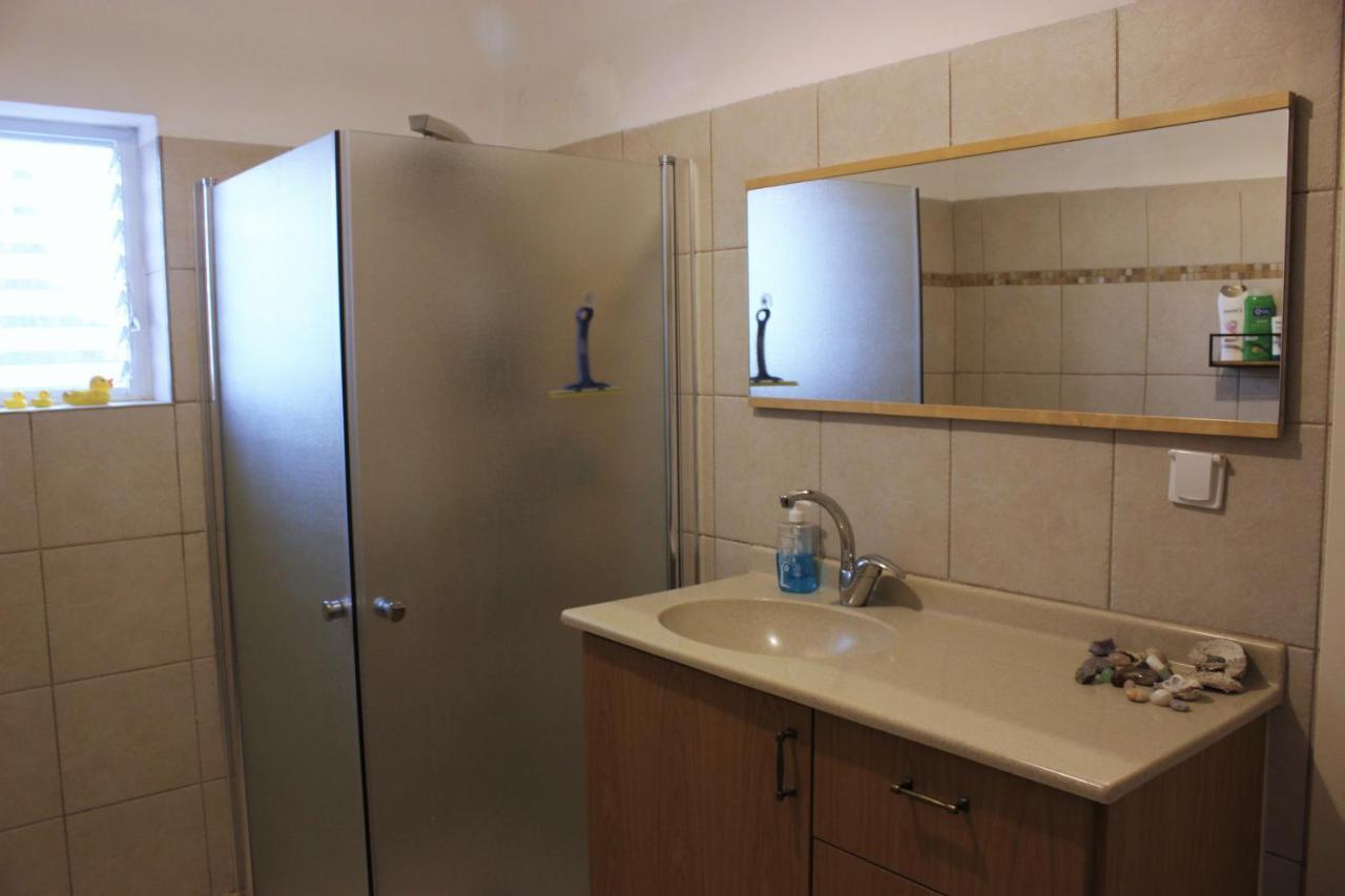 Chez Rothman sublet Apartman Shadmot Devora Kültér fotó